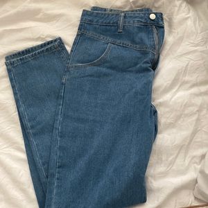High waisted jeans